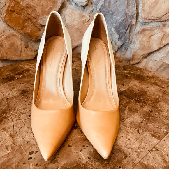 Massimo Matteo size 6. Four inch heels. Dust bag included. - Picture 5 of 10